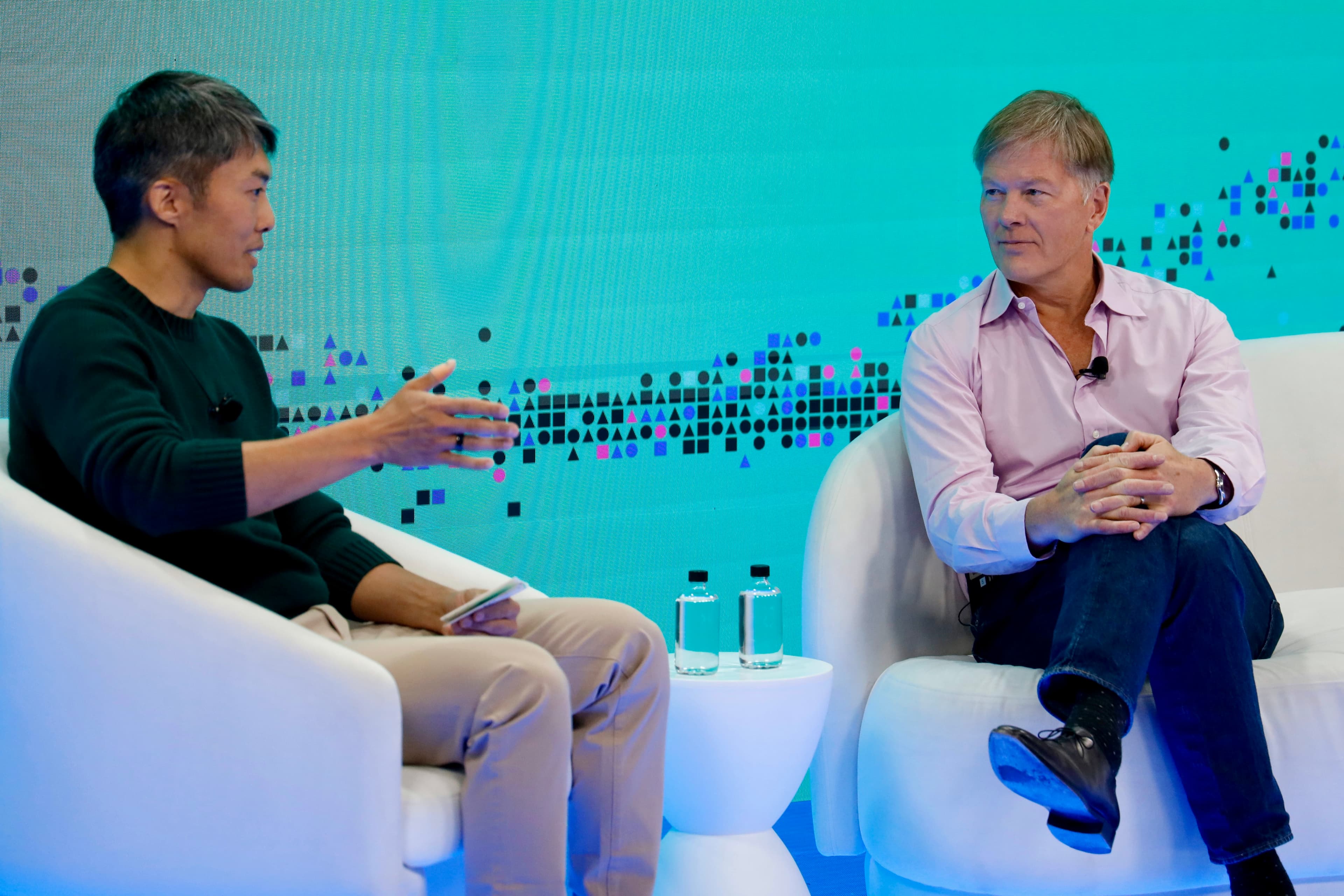 Dan Morehead and Joe Lau onstage at CoBuild 2026